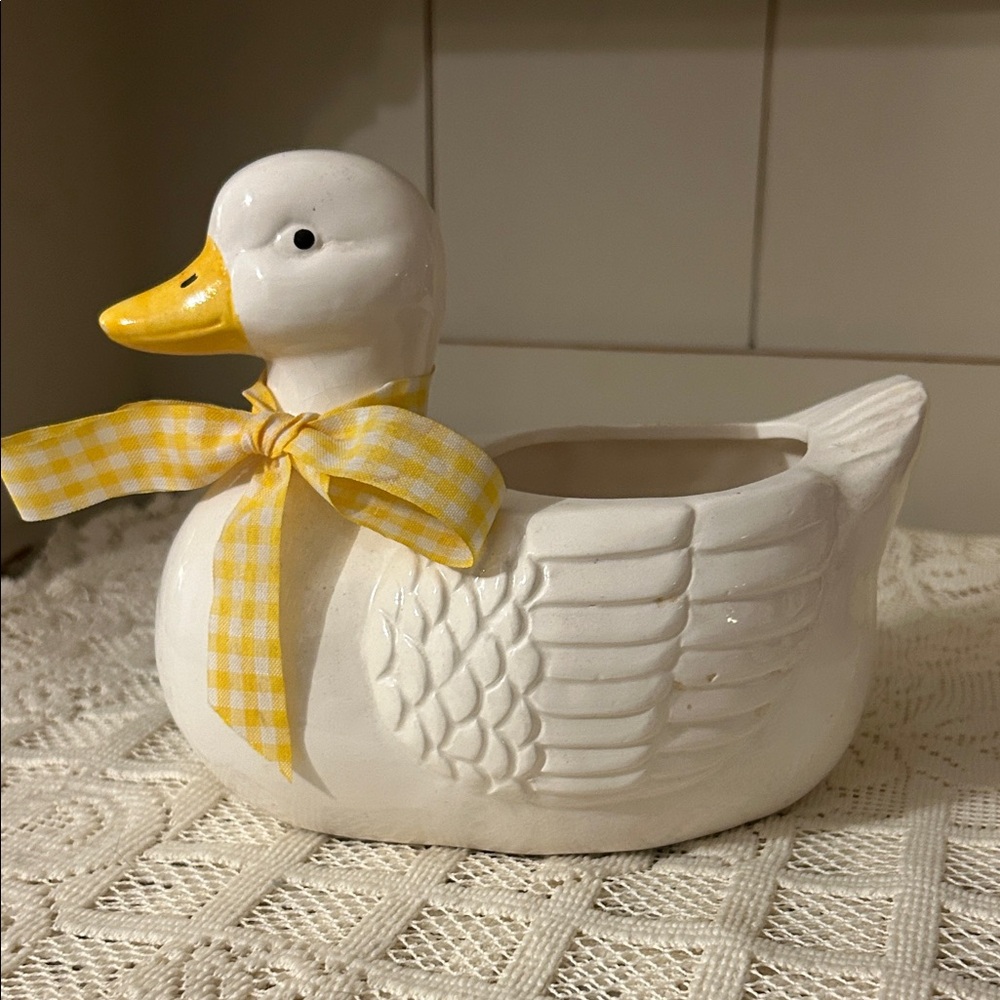 White Duck Ceramic Planter with Yellow Bow